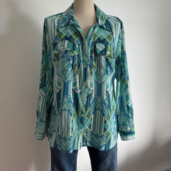 Coral Bay - Blue and White Long Sleeves Lined button Down Shirt - Picture 3 of 13